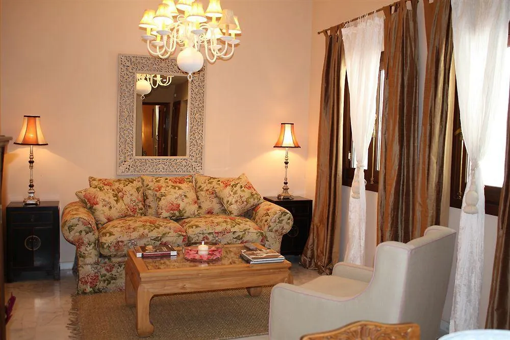 Apartament Singular Corral De San Jose Sewilla 0*,