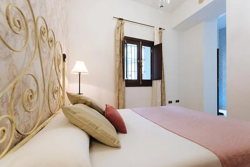 Apartament Singular Corral De San Jose Sewilla Hiszpania